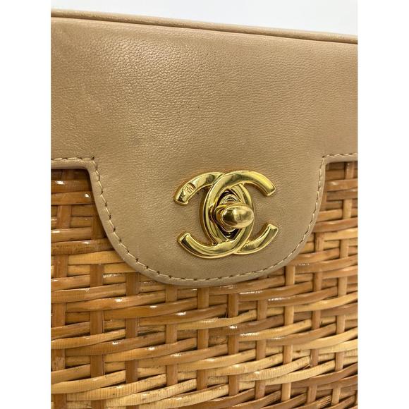 CHANEL RARE VINTAGE Wicker Basket Bag - Picture 7 of 9